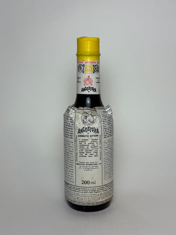 Dr. J. G. B. Siegert & Sons Angostura Aromatic Bitters - 1970s (44.7%, 20cl)