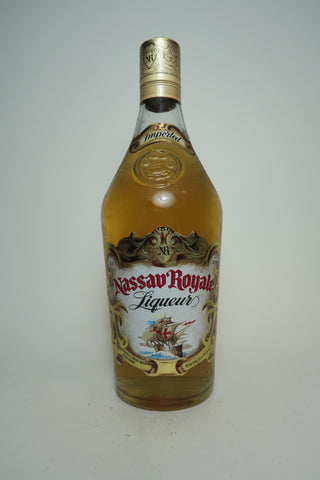 Bacardi Nassau Royale Liqueur - 1980s (33.5%, 75cl)