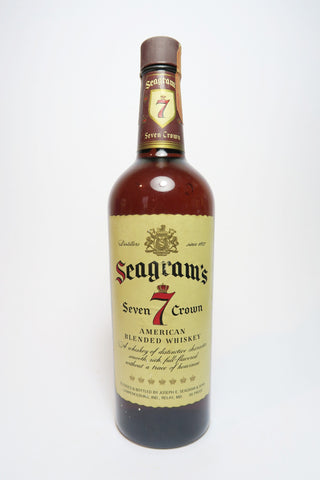 Seagram's 7 Crown Blended American Whiskey - 1960s (43%, 75.7cl)