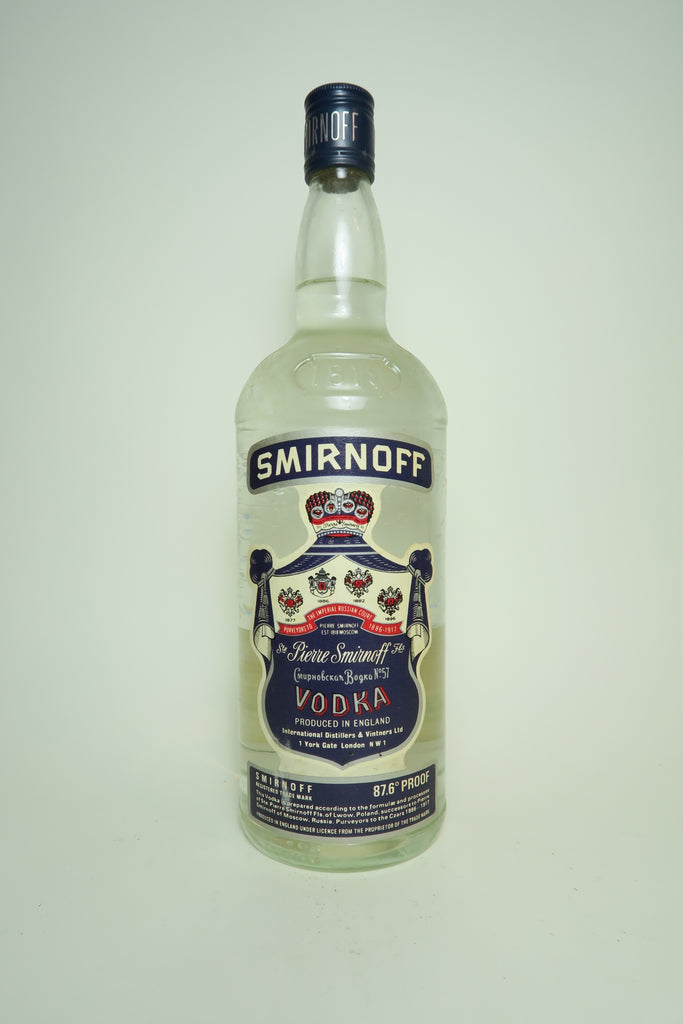 Smirnoff Blue Label Vodka Spirits Company 100cl) Old - (50%, – 1970s